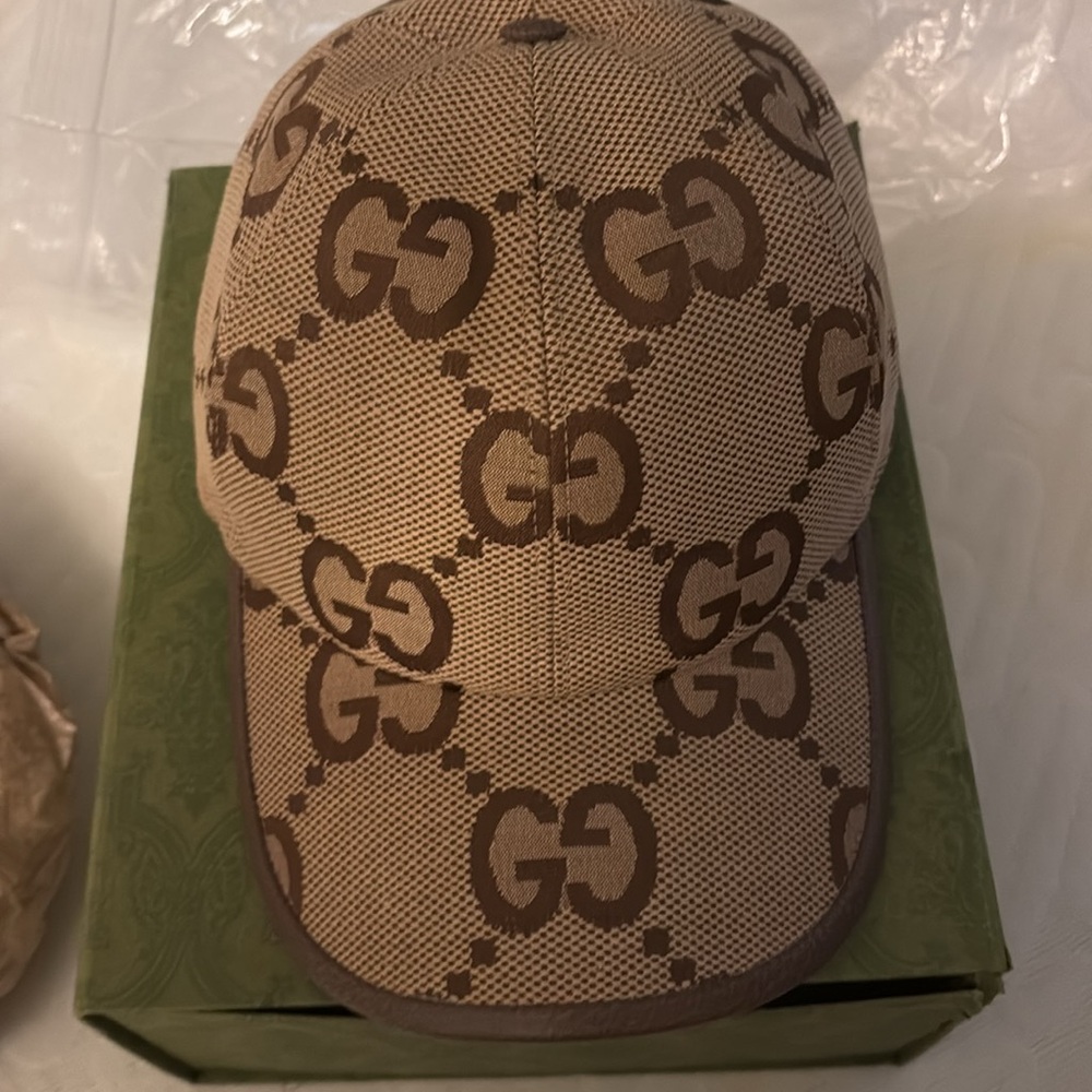 Gucci Cap (like new)
